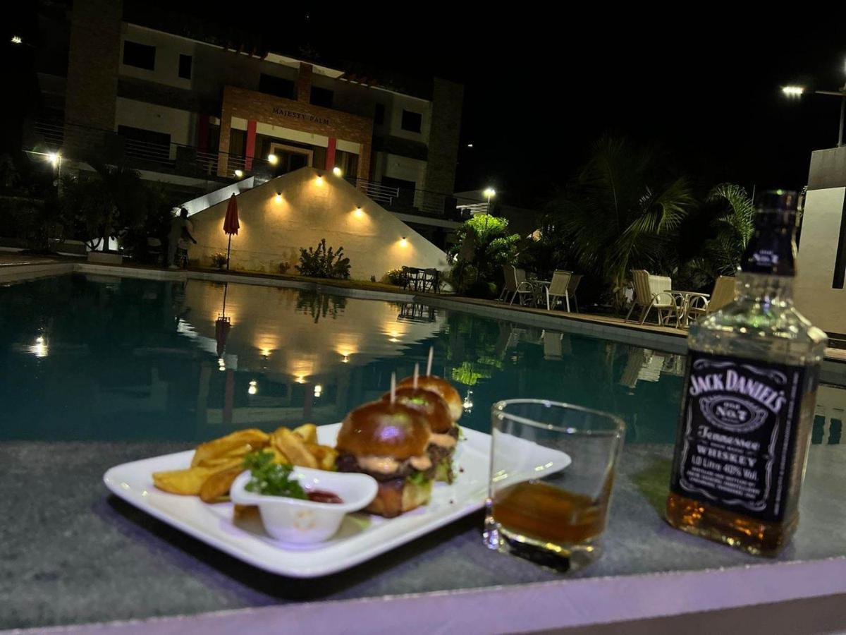 Majesty Palm Resort Mahajanga Exterior photo