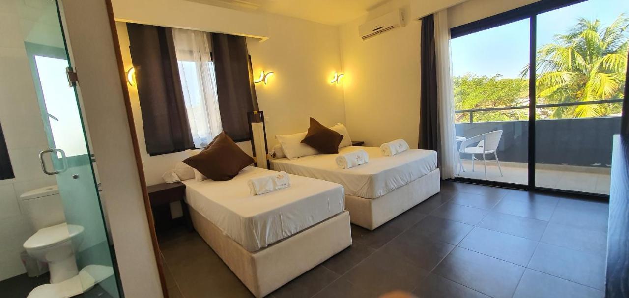 Majesty Palm Resort Mahajanga Exterior photo